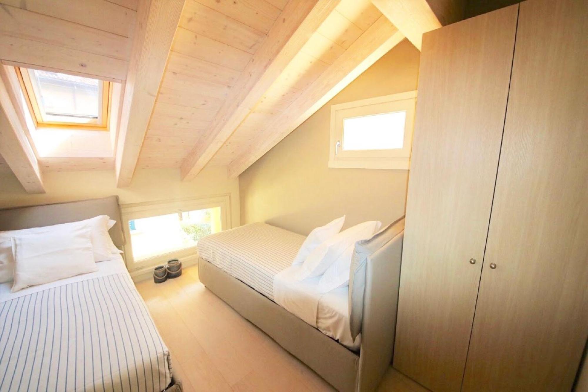 Liszt Attic By Klabhouse Apartment Bellagio Exterior photo